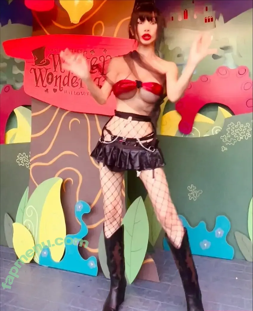 Bai Ling nude photo #2143 (RealBaiLing / iambailing)