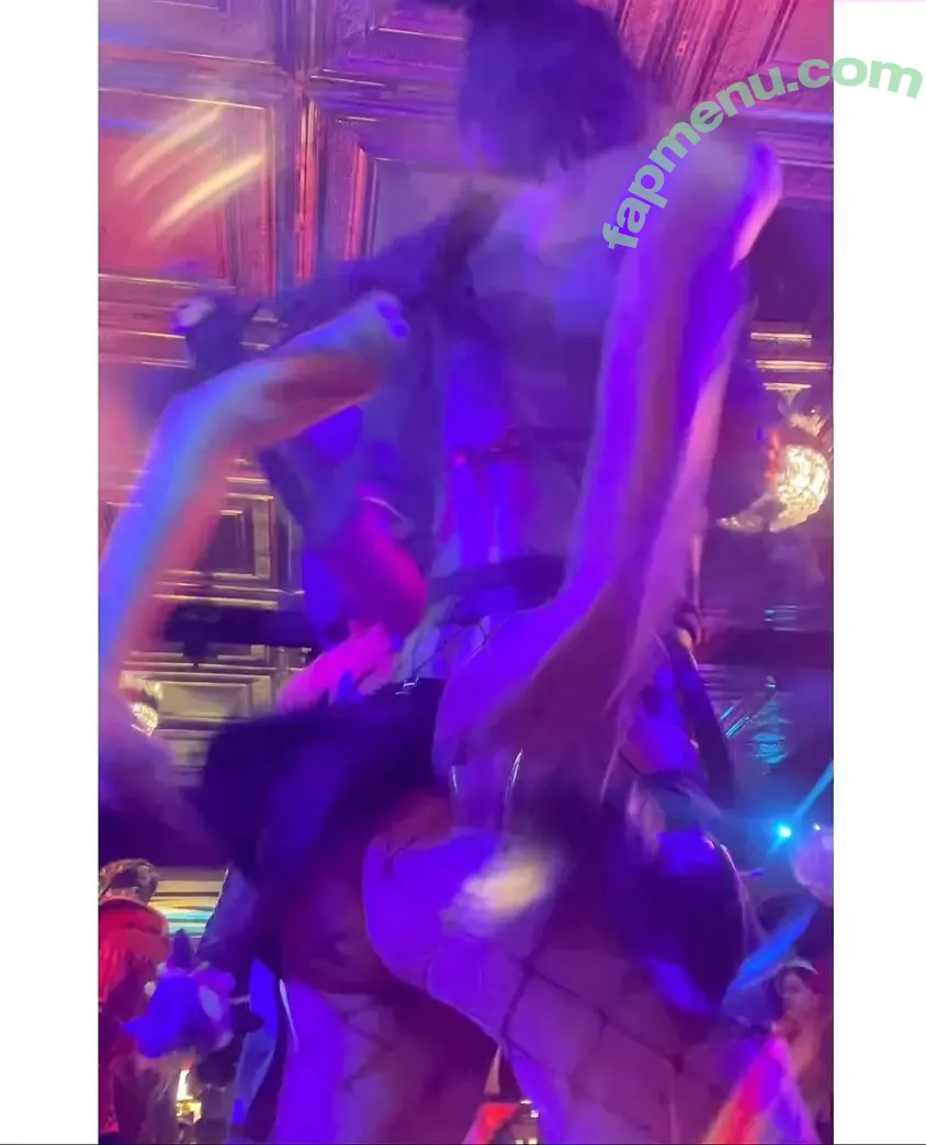 Bai Ling nude photo #2150 (RealBaiLing / iambailing)