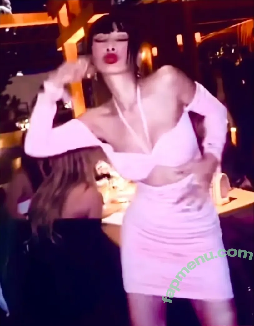 Bai Ling nude photo #2235 (RealBaiLing / iambailing)