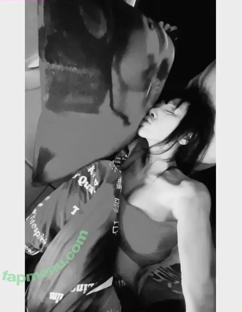 Bai Ling nude photo #2329 (RealBaiLing / iambailing)