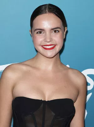 Bailee Madison / baileemadison / bailey_madis0n nude photo #0131