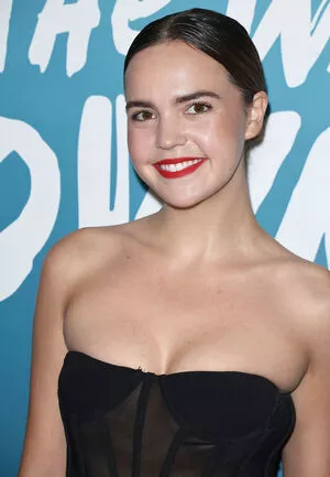 Bailee Madison / baileemadison / bailey_madis0n nude photo #0133