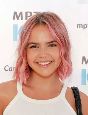 Bailee Madison / baileemadison / bailey_madis0n nude photo #0162
