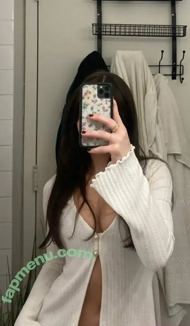baileeehenderson nude photo #0004 (baileeehenderson)