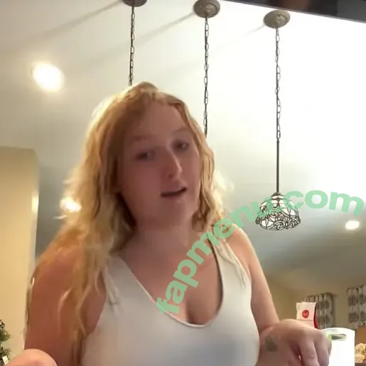 Bailey Baker nude photo #0003 (bailey-baker / baileybakesxo)