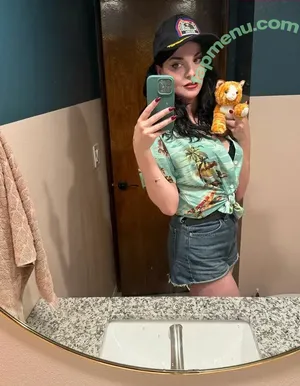 Bailey Meyers / bailienvspredator nude photo #0107