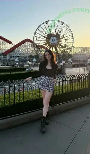 Bailey Meyers / bailienvspredator nude photo #0109