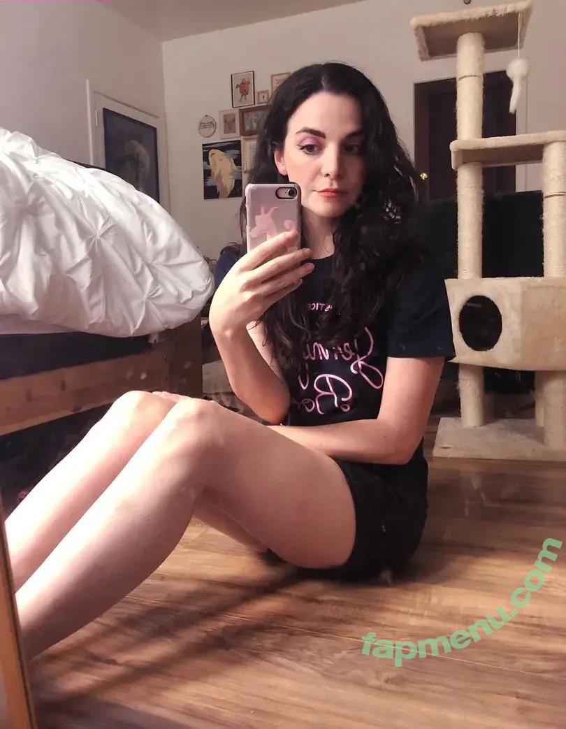 Bailey Meyers nude photo #0008 (bailienvspredator)