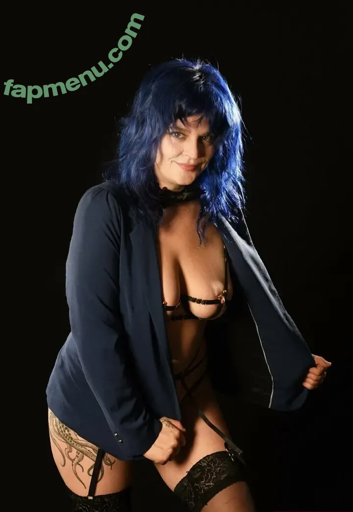 bakedhotpocket nude photo #0005 (bakedhotpocket)