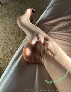 ballerinafeetveronica / veronica_arched nude photo #0007