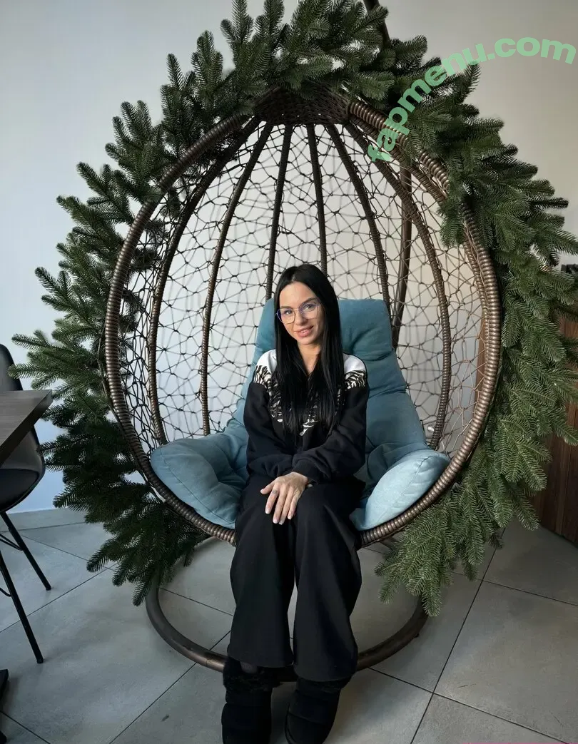 bambihelena nude photo #0006 (bambihelena)