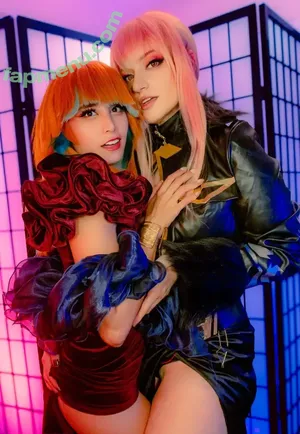 Bananahpeel nude photo #0036