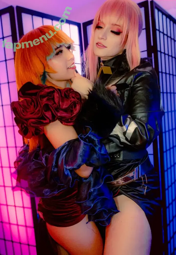 Bananahpeel nude photo #0037 (Bananahpeel)