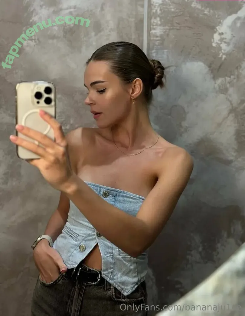 bananaju1ce nude photo #0011 (bananaju1ce)