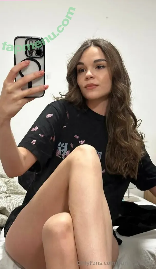 bananaju1ce nude photo #0012 (bananaju1ce)