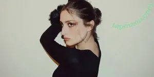 Banks / hernameisbanks nude photo #0008