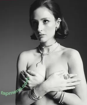 Banks / hernameisbanks nude photo #0116
