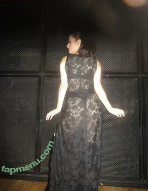 Banks / hernameisbanks nude photo #0210