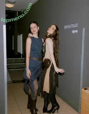 Banks / hernameisbanks nude photo #0217