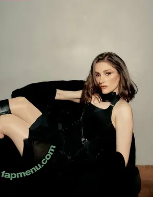 Banks / hernameisbanks nude photo #0242