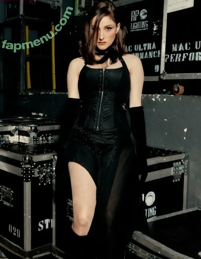 Banks nude photo #0243 (hernameisbanks)