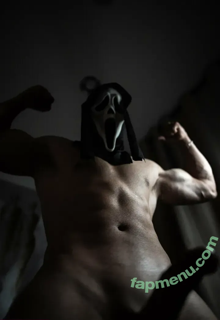 bankz.r7 nude photo #0009 (bankz.r7)