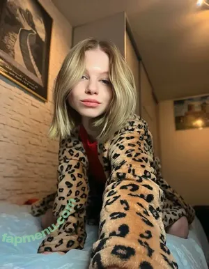 bannannahanna / b_sukmo / bannannana nude photo #0117