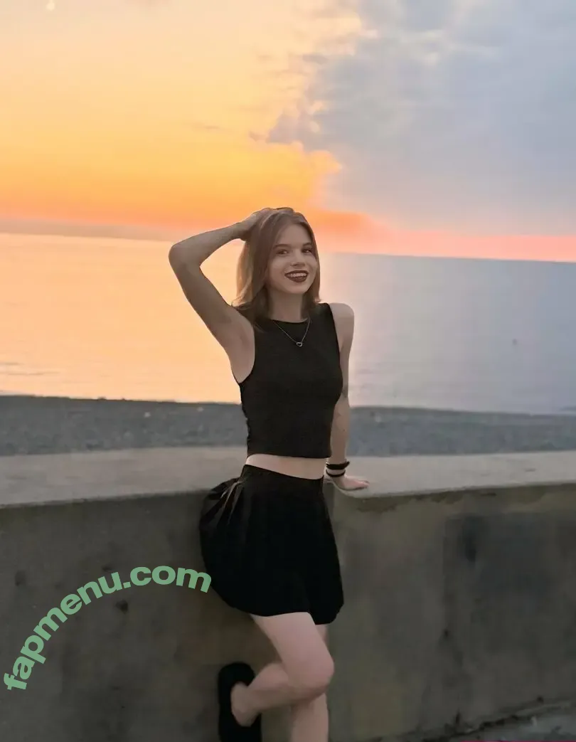 bannannahanna nude photo #0038 (b_sukmo / bannannana)
