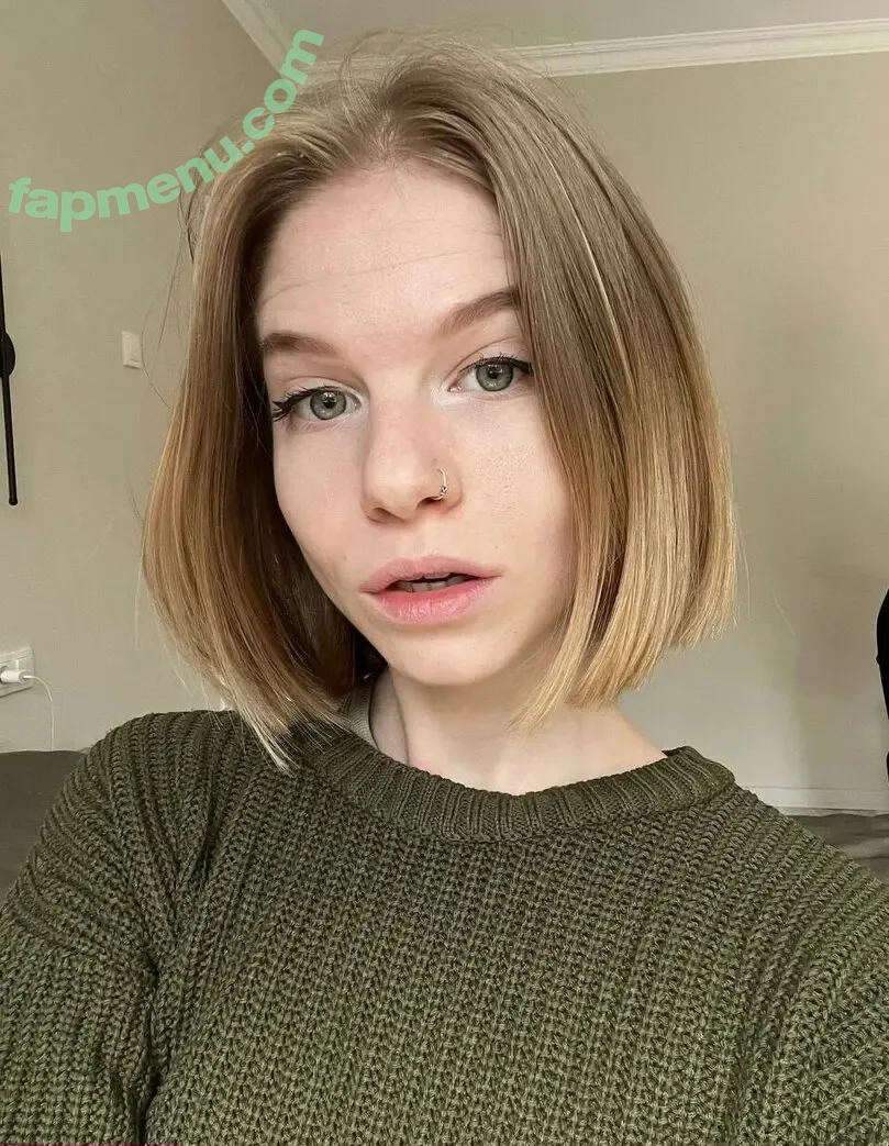 bannannahanna nude photo #0099 (b_sukmo / bannannana)