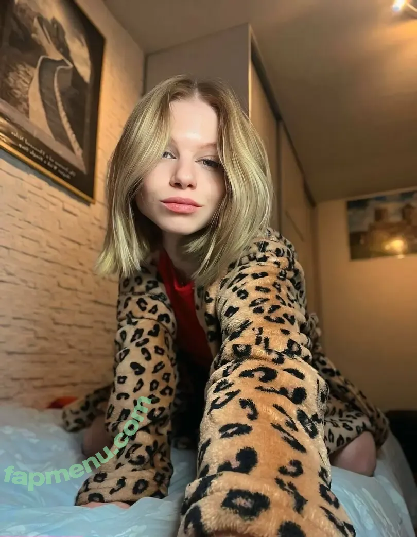 bannannahanna nude photo #0117 (b_sukmo / bannannana)