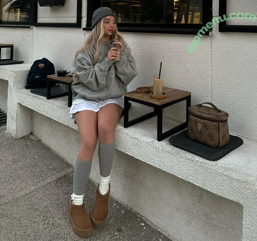 barbaepapa nude photo #0012 (gözde balcı)