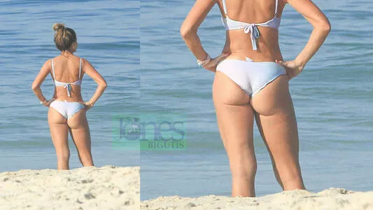 Barbara Coelho / barbarapcoelho nude photo #0408