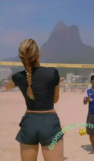 Barbara Coelho / barbarapcoelho nude photo #1014