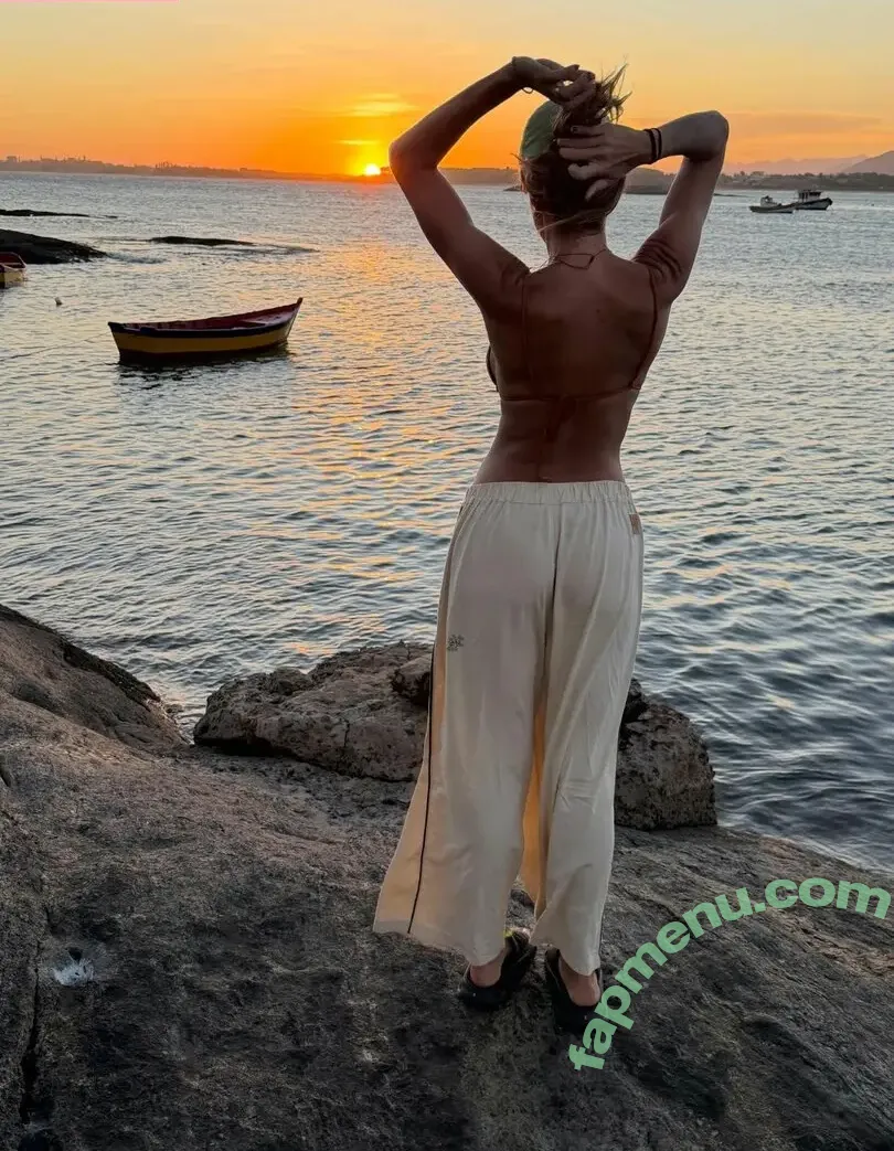 Barbara Coelho nude photo #1034 (barbarapcoelho)