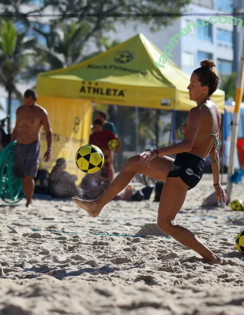 Barbara Coelho nude photo #1042 (barbarapcoelho)