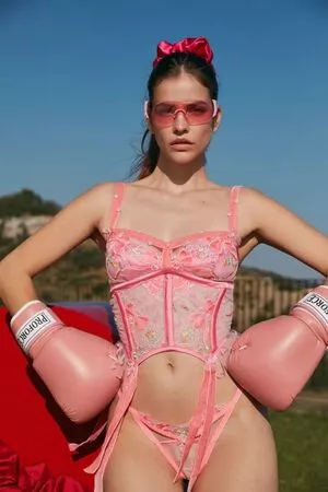 Barbara Palvin / realbarbarapalvin nude photo #0778