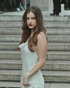 Barbara Palvin / realbarbarapalvin nude photo #0855