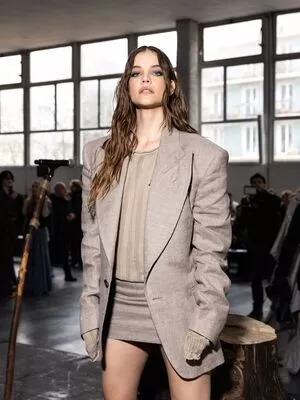 Barbara Palvin / realbarbarapalvin nude photo #0866