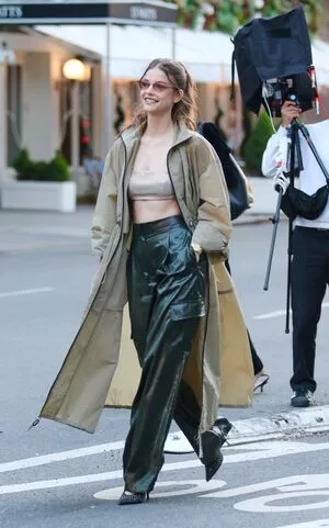 Barbara Palvin / realbarbarapalvin nude photo #0889