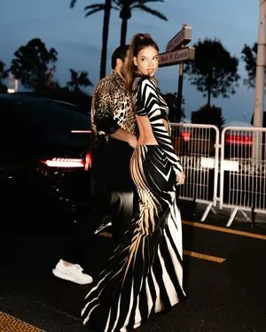 Barbara Palvin / realbarbarapalvin nude photo #0969