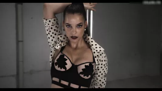 Barbara Palvin / realbarbarapalvin nude photo #1100