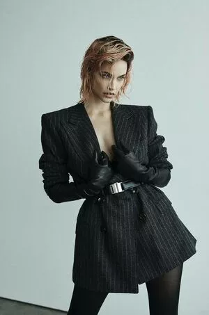 Barbara Palvin / realbarbarapalvin nude photo #1125