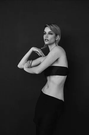 Barbara Palvin / realbarbarapalvin nude photo #1127