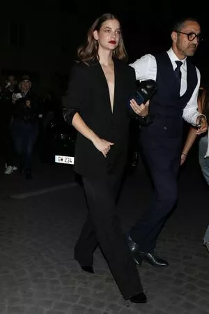 Barbara Palvin / realbarbarapalvin nude photo #1183