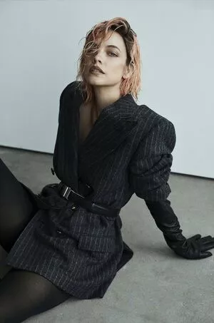 Barbara Palvin / realbarbarapalvin nude photo #1209