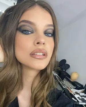 Barbara Palvin / realbarbarapalvin nude photo #1360