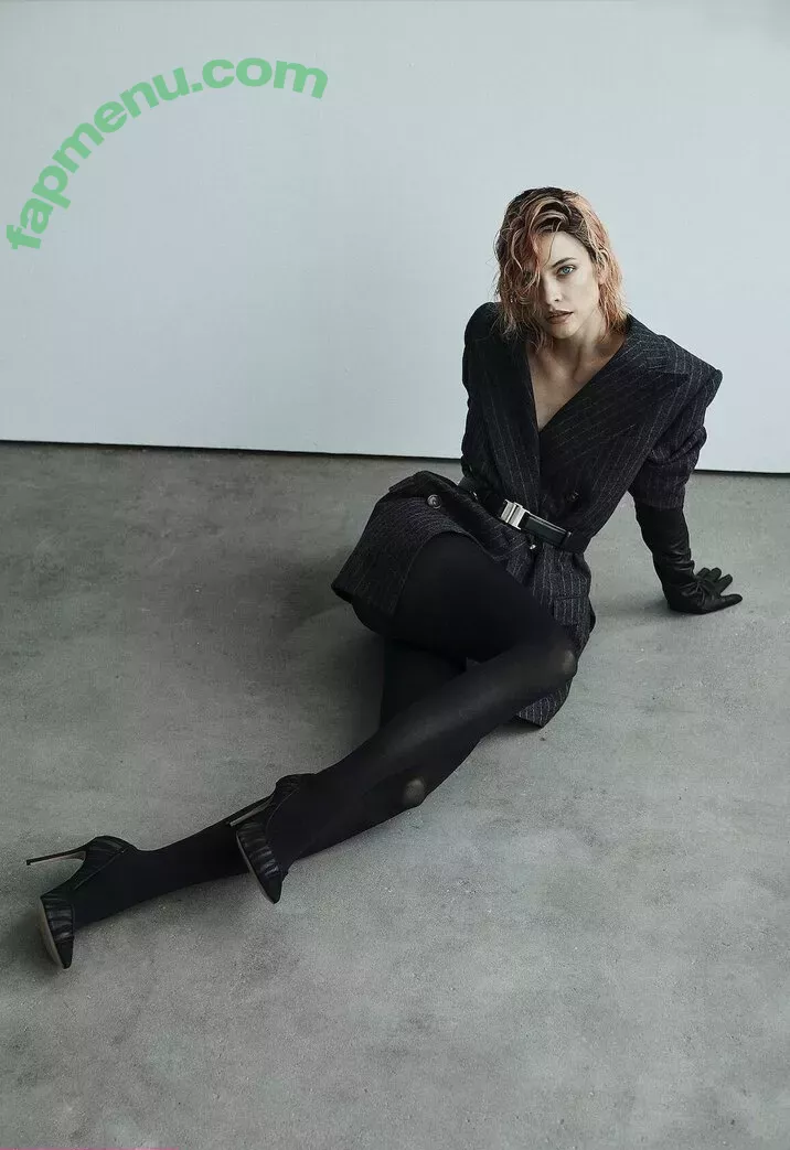 Barbara Palvin nude photo #1207 (realbarbarapalvin)