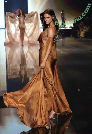 Barbara Palvin / realbarbarapalvin nude photo #2548