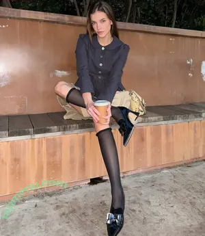 Barbara Palvin / realbarbarapalvin nude photo #2655