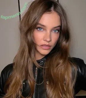 Barbara Palvin / realbarbarapalvin nude photo #2663